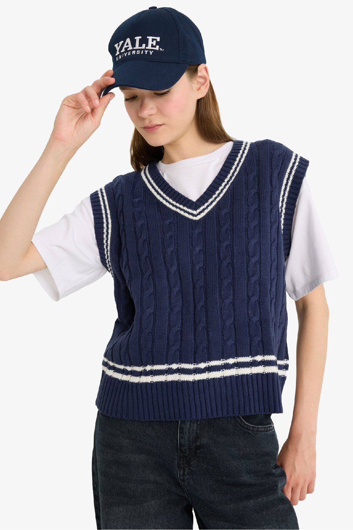 DeFacto-Coool Pulover Regular Fit cu decolteu în V D4686AX25WN 5