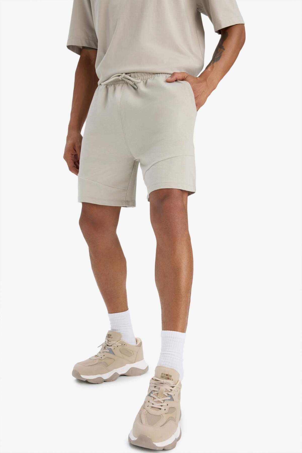 DeFacto-Defactofit Standard Fit Sportsman Waist Lace-Up Shorts with Pockets E2585Ax25Sm 4