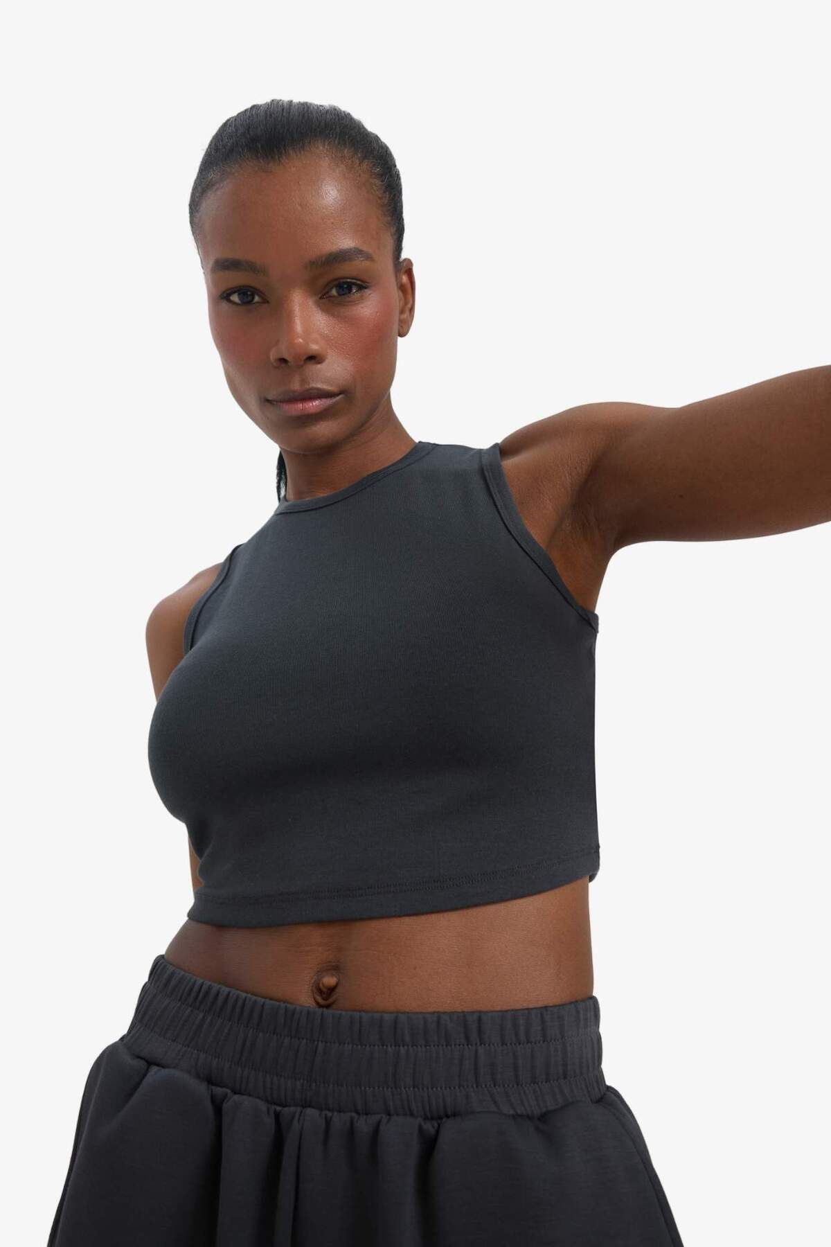 DeFacto-Defactofit Crop Top Crew Neck Modal Athlete Undershirt E2939Ax25Sm 5