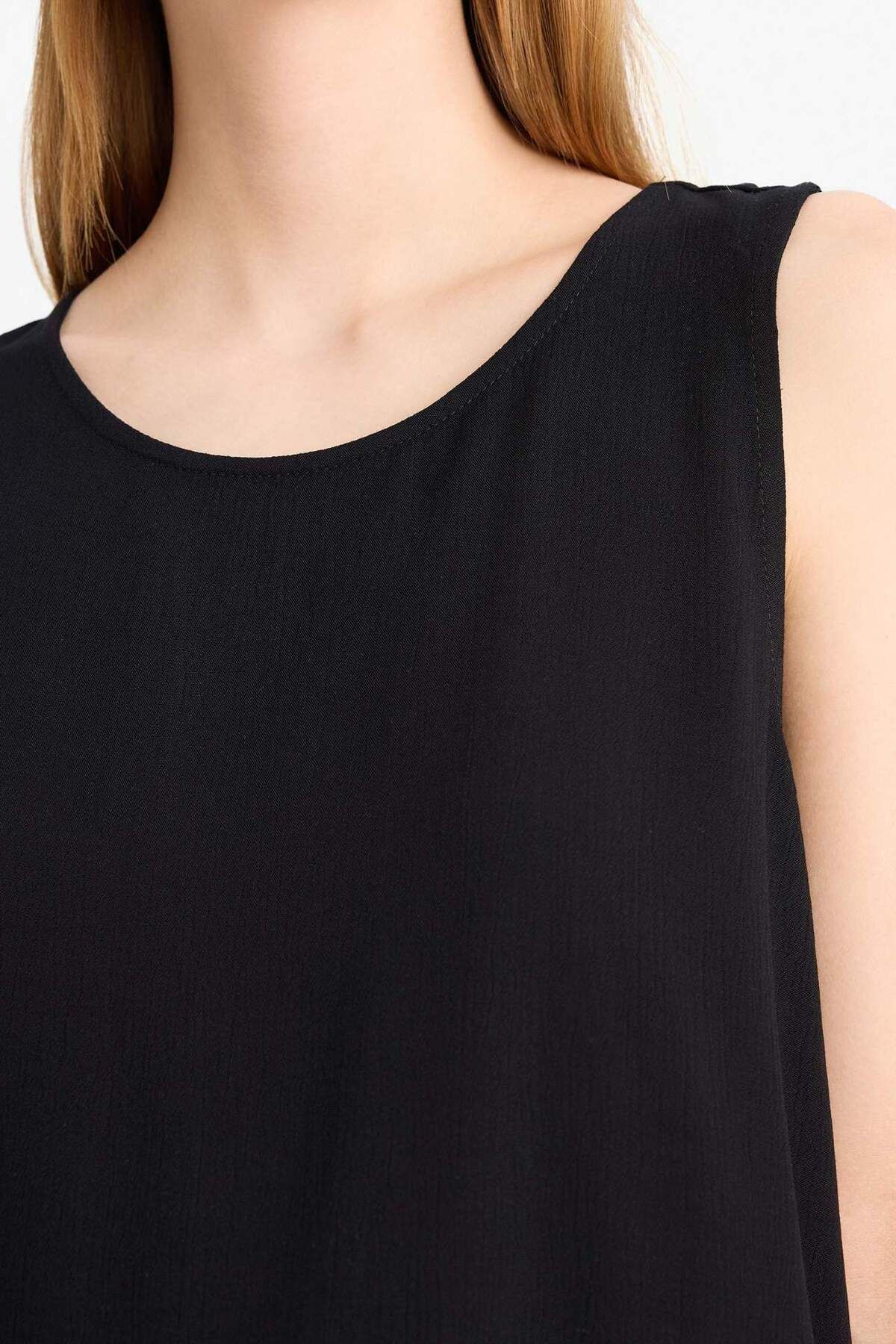 DeFacto-Regular Fit Round Neck Sleeveless Black Beach Top-Fall in Love D9762Ax25Sm 5
