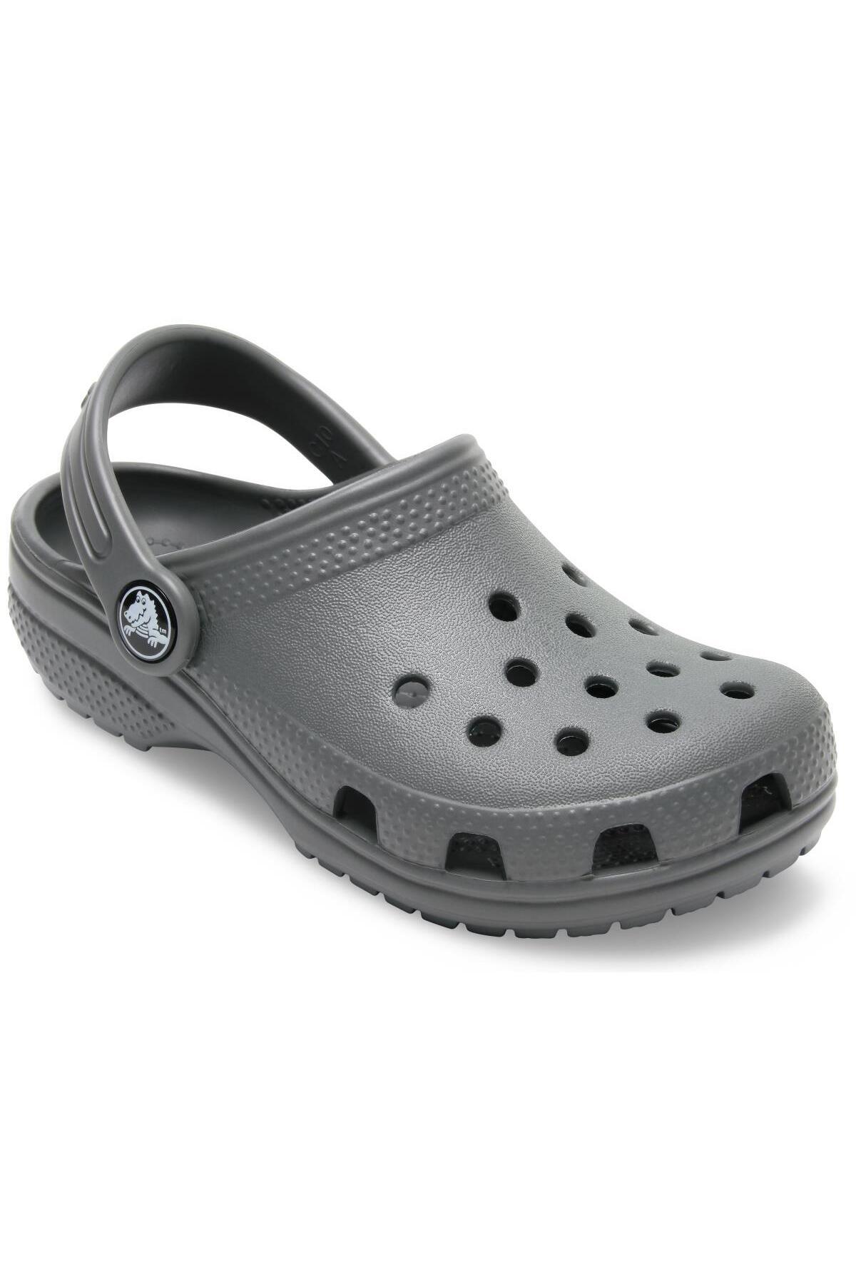Crocs-شبشب رمادي كلاسيكي للأطفال 5