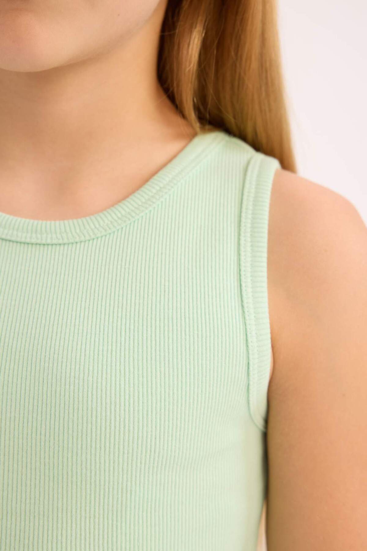 DeFacto-Girl's Crew Neck Basic Plain Undershirt D9097A825Hs 5