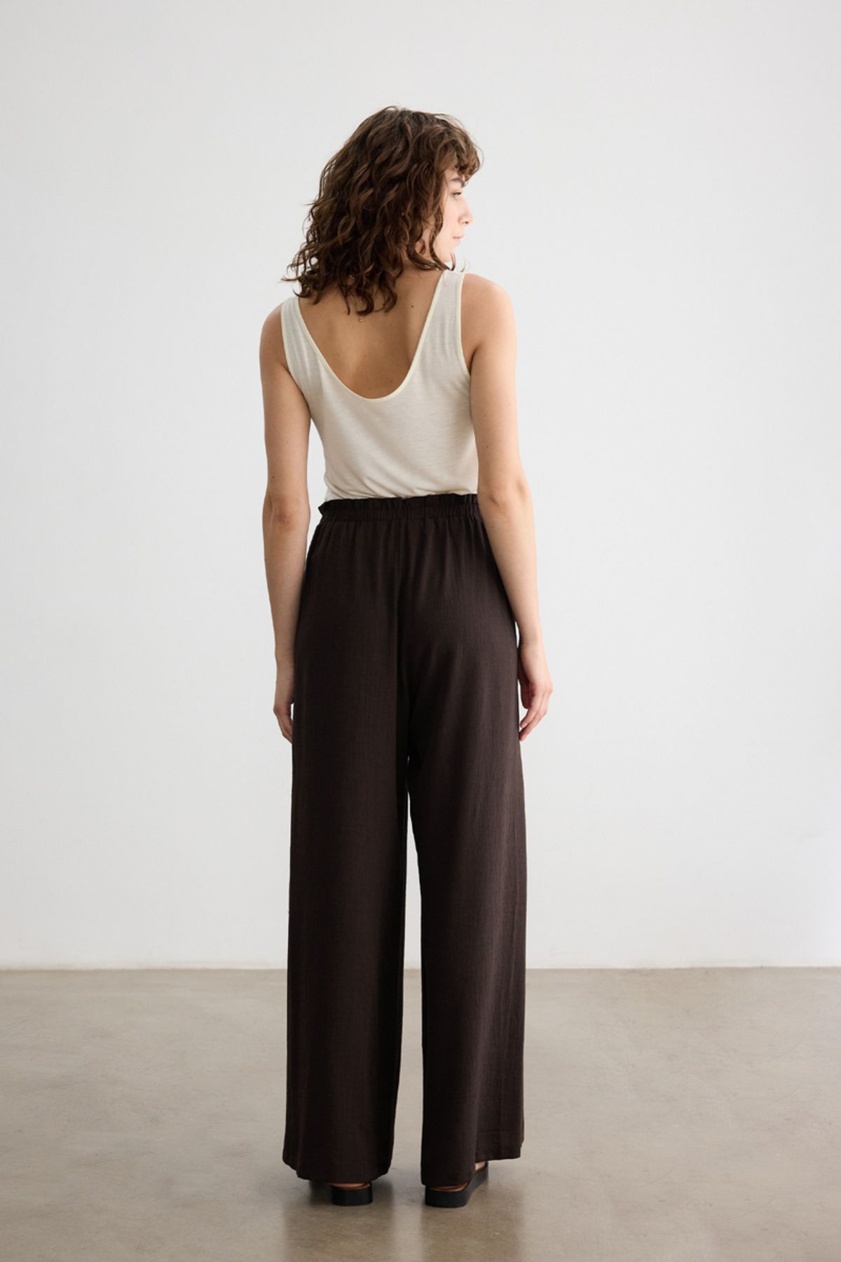 BE BLUE-Aci Brown Crinkle Pants with Elastic Waist 7