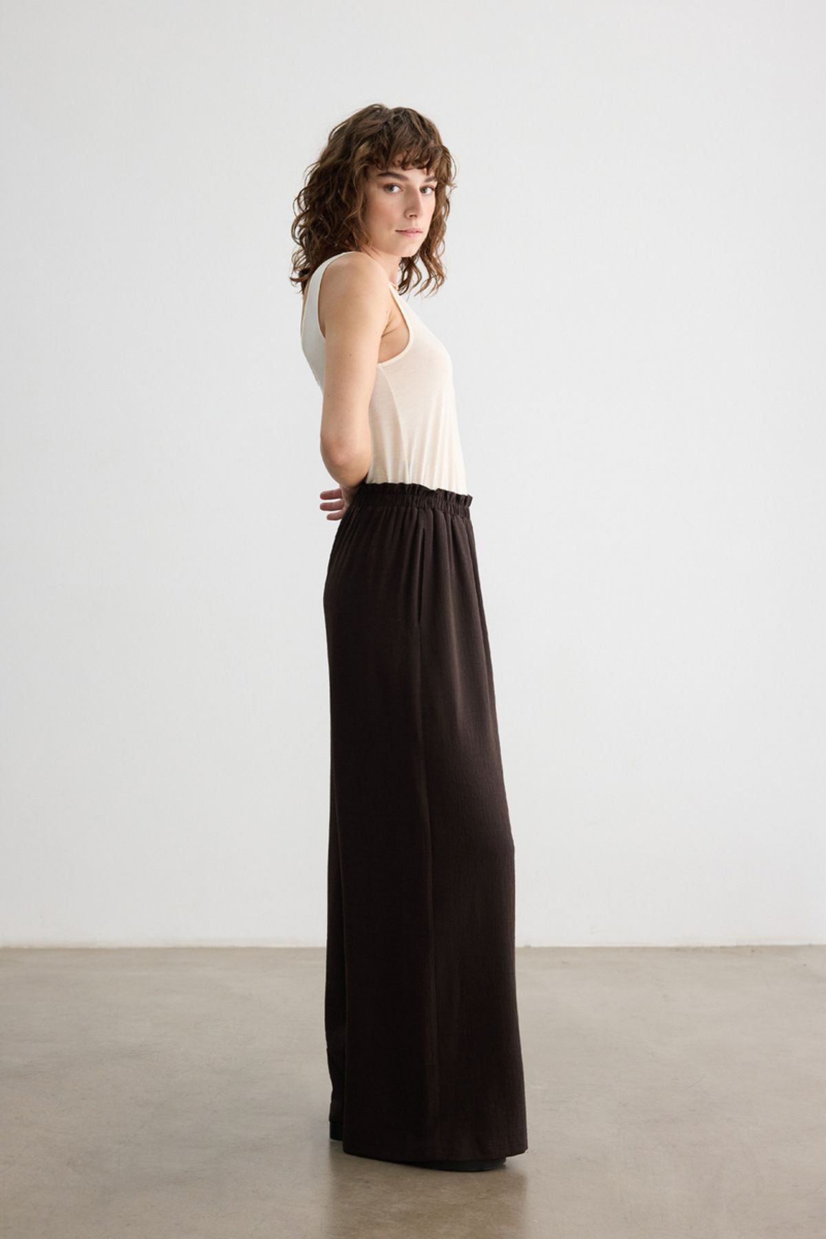 BE BLUE-Aci Brown Crinkle Pants with Elastic Waist 6