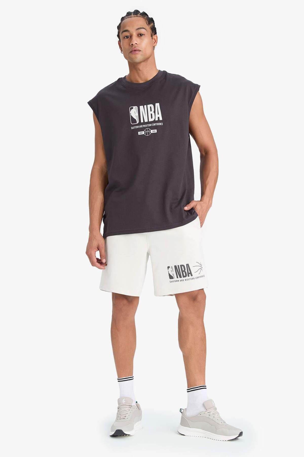 DeFacto-Defactofit Nba Wordmark Oversize Wide Fit Crew Neck Tank Top 2
