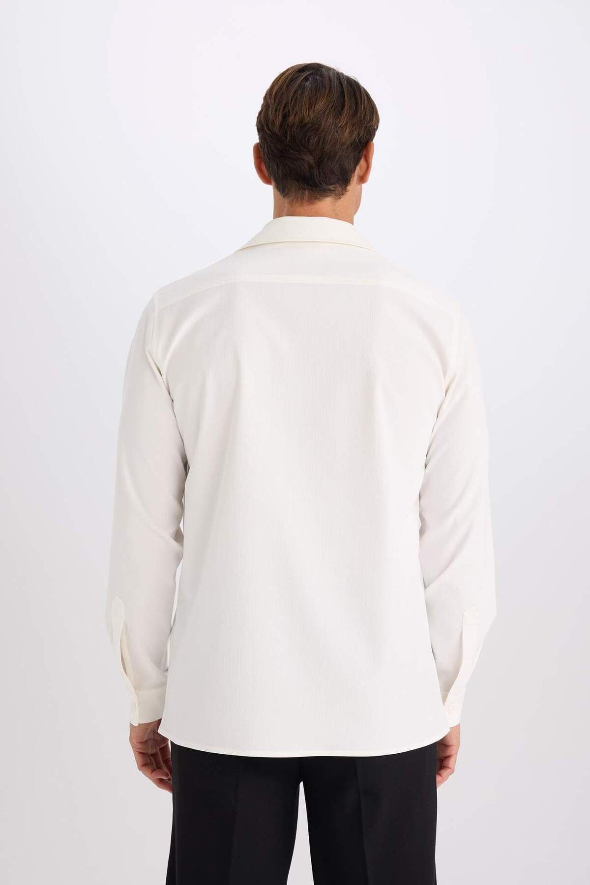 DeFacto-Regular Fit Polo Kragen Basic Plain Seersucker Langarm Weißes Hemd D8713AX25SP 8