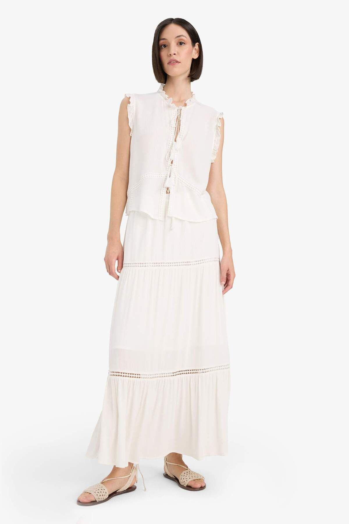 DeFacto-Regular Fit Rundhals Önden Bindeband Krinkil Viskose Ärmellose Bluse F0093AX25SM 5