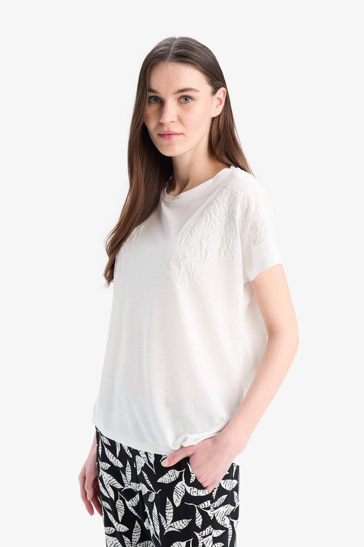 DeFacto-Regular Fit Crew Neck Basic Plain Short Sleeve T-Shirt E0918Ax25Sp 3