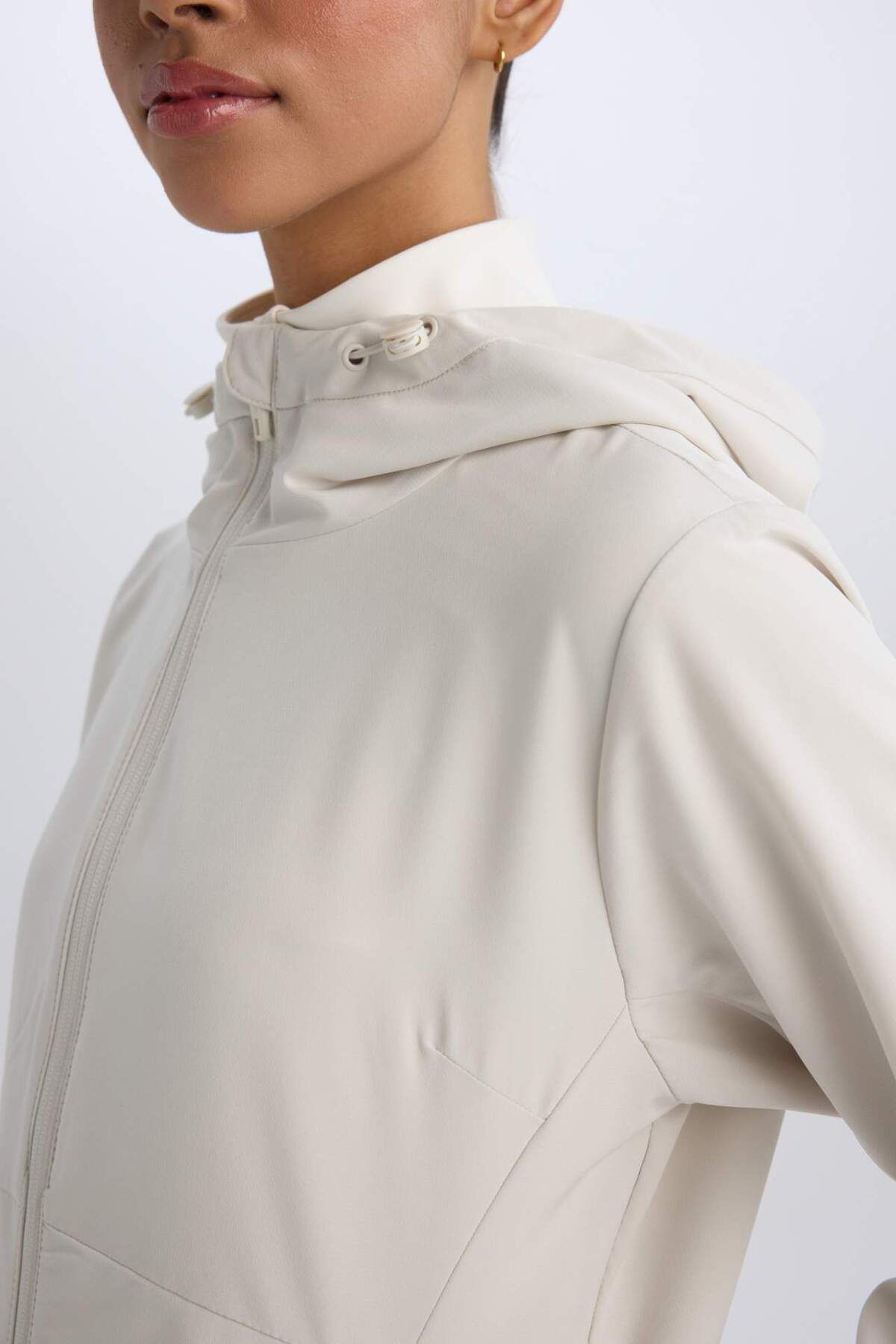 DeFacto-Defactofit Water Repellent Hooded Zippered Flexible Textured Seasonal Spring Coat D6084Ax25Sp 5