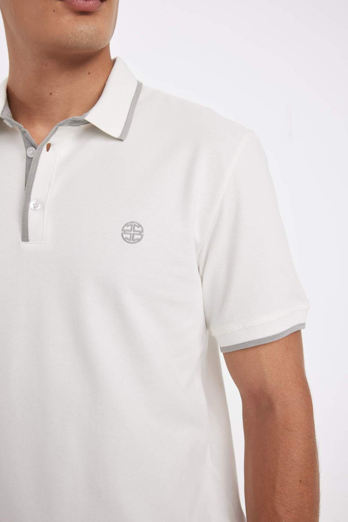 DeFacto-Nové tričko Regular Fit Polo s krátkým rukávem Pique D5993AX24SM 5