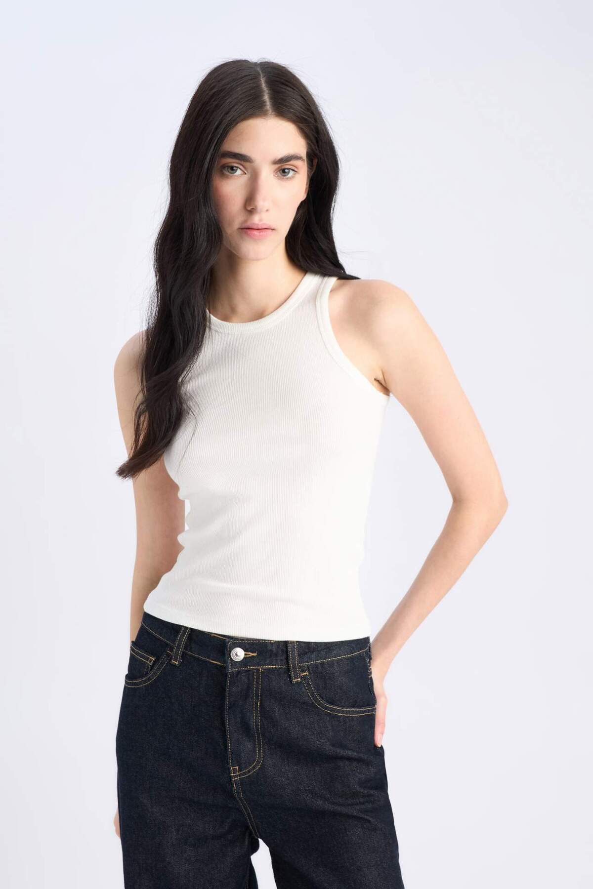 DeFacto-Slim Fit Slim Fit Halter Neck Ribbed Camisole Undershirt E7019Ax25Sp 3
