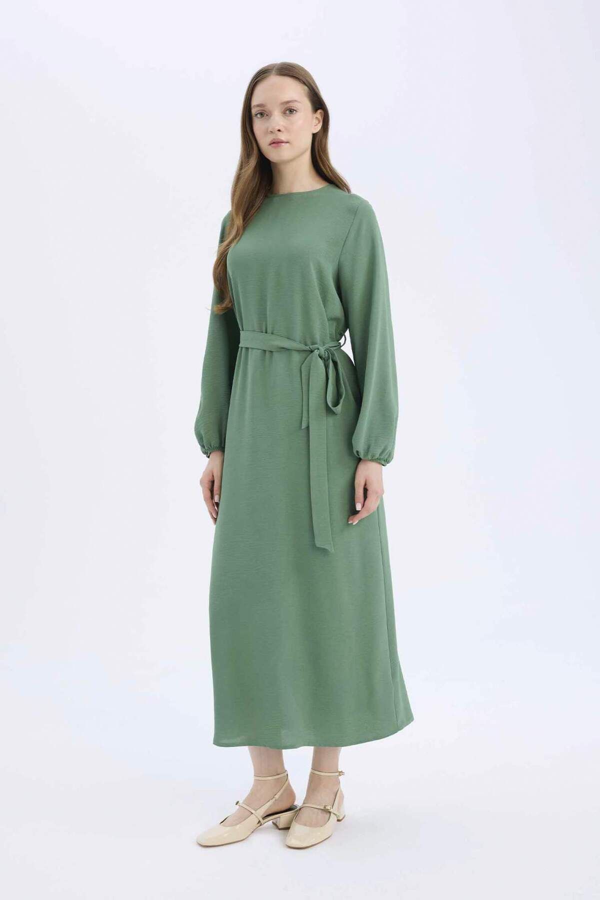 DeFacto-Aerobin-Langarmkleid mit normaler Passform, Rundhalsausschnitt, Midi E5268AX25SP 3