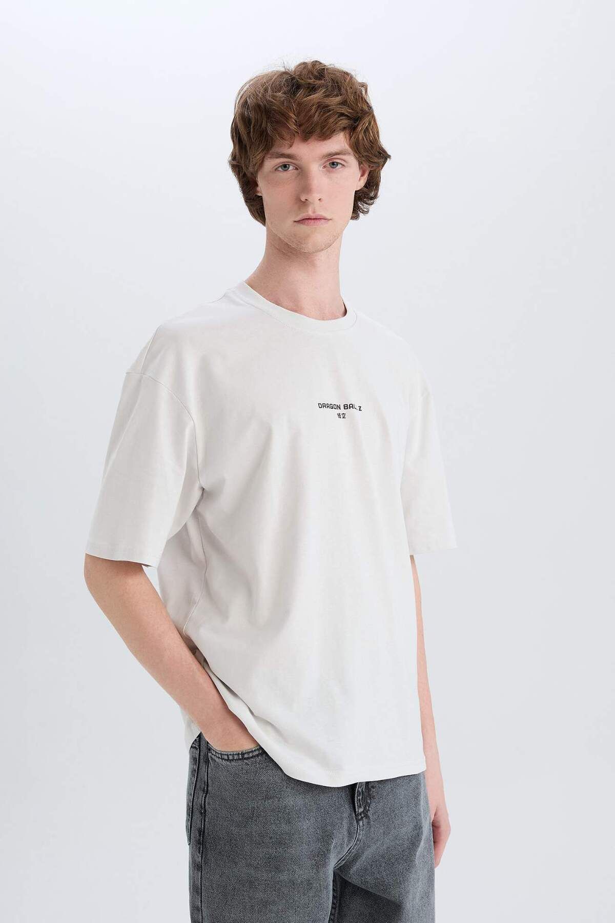 DeFacto-100% Cotton Dragon Ball Boxy Fit Crew Neck Back Printed Short Sleeve T-Shirt D6777Ax25Sp 4