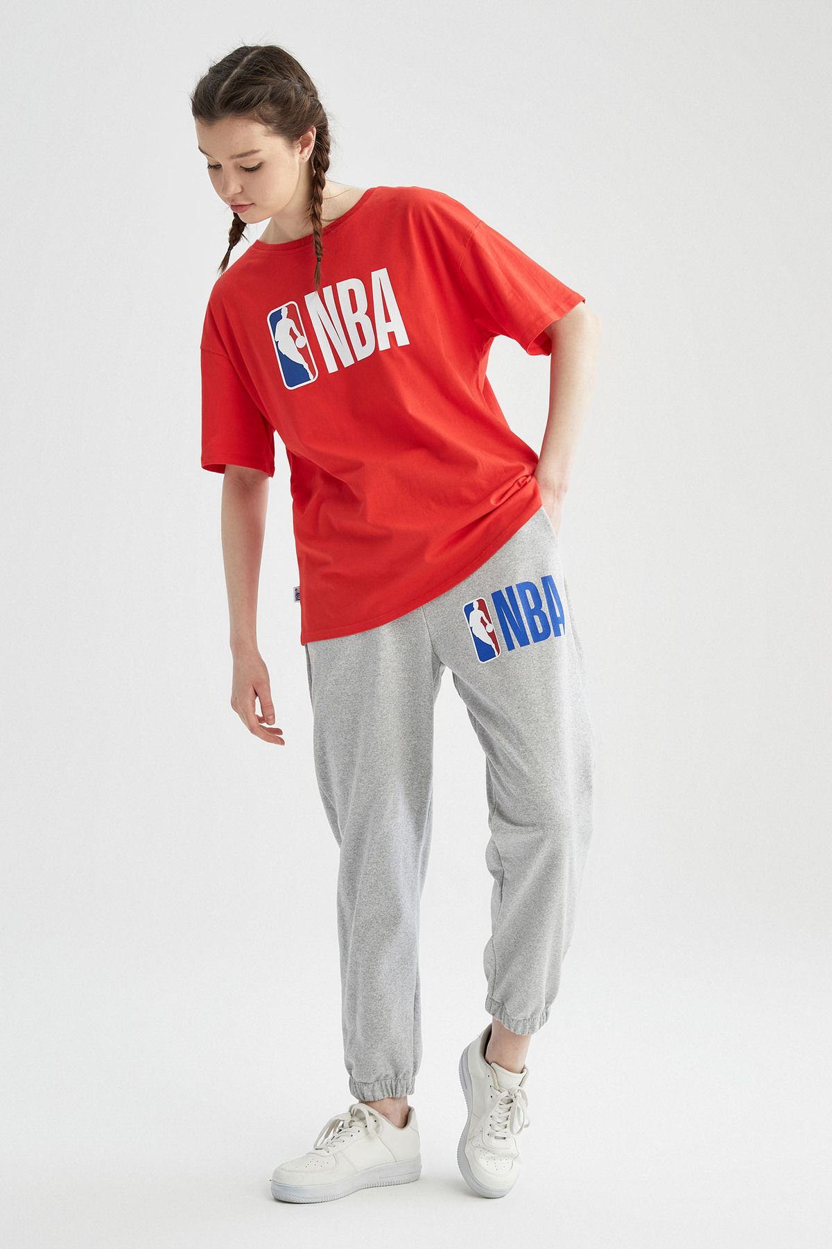 DeFacto-Тениска с къс ръкав DeFactoFit NBA Wordmark Oversize Wide Pattern Print V9082AZ25SP 4