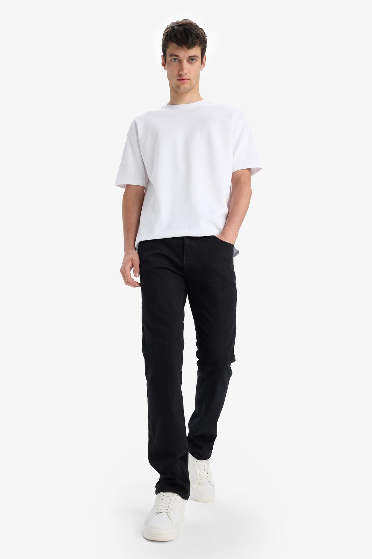 DeFacto-Sergio Regular Fit Normal Fit Normal Waist Pipe Leg Black Jean Trousers E7267Ax25Sm 3