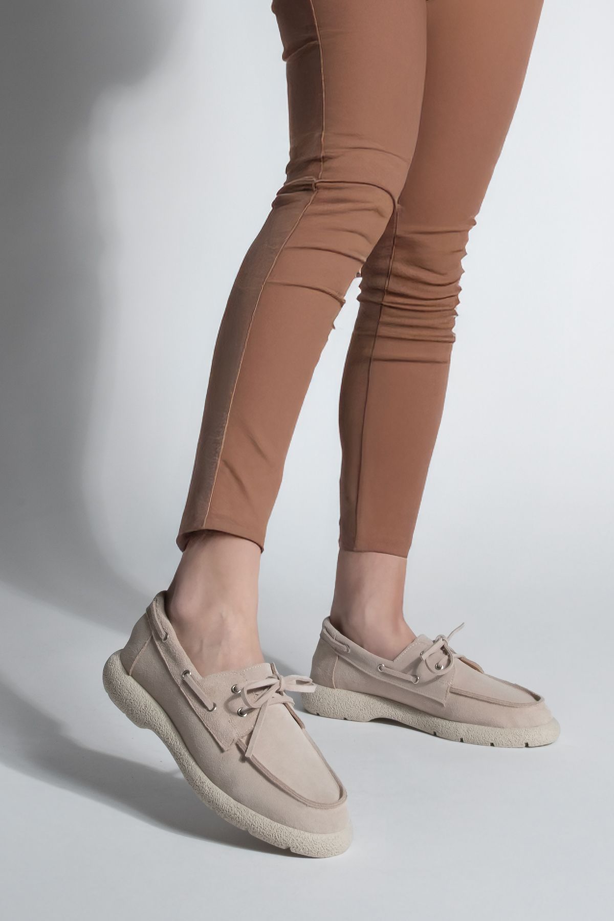 Marjin-Дамски мокасини с вратовръзка - Естествена кожа, модел Günyetin Enita Beige Suede 4