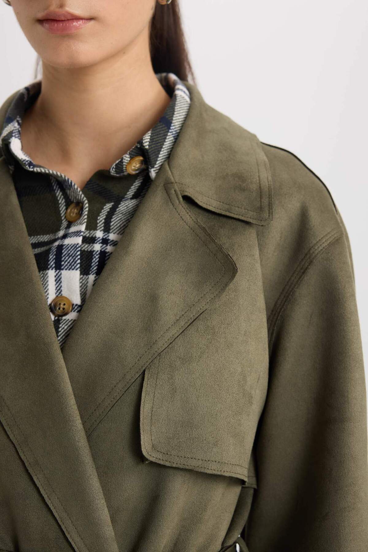 DeFacto-Normale Passform, Smoking-Revers, langer Wildleder-Trenchcoat mit Gürteltasche D5799AX25SP 5