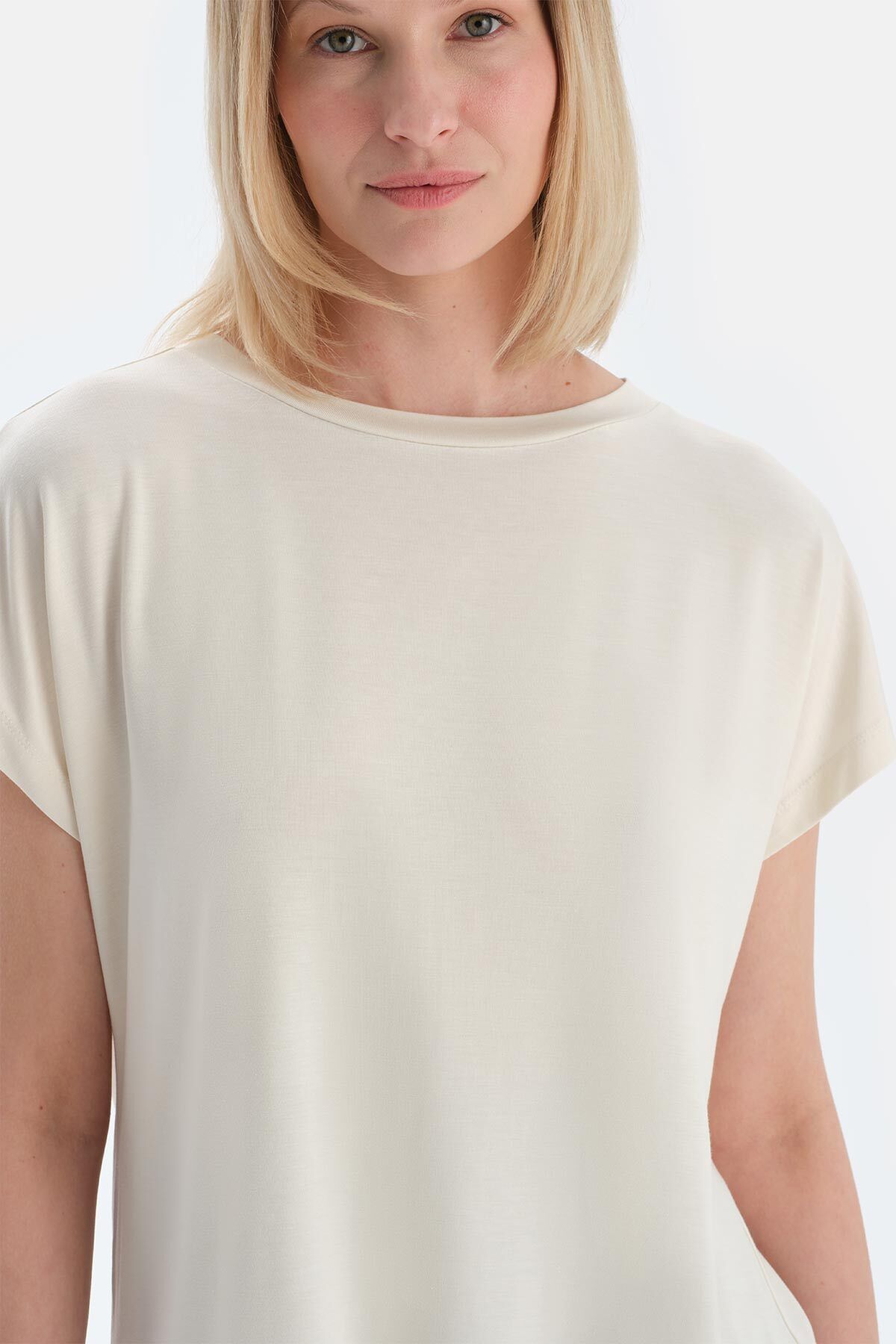 Dagi-Ecru Off Shoulder Short Sleeve Viscose T-Shirt Pants Pajama Set 5