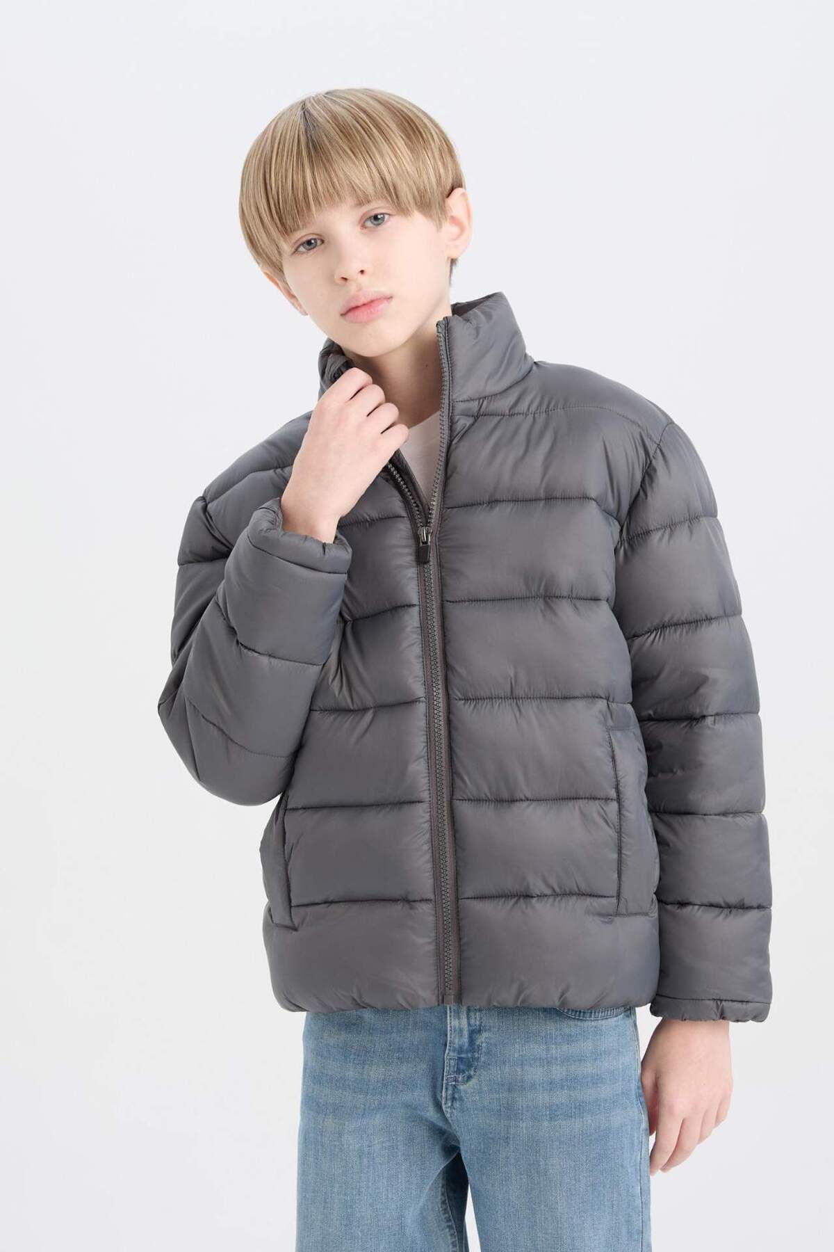 DeFacto-Boy's Water Repellent Puffer Jacket with Zipper Pockets D5900A825Sp 6