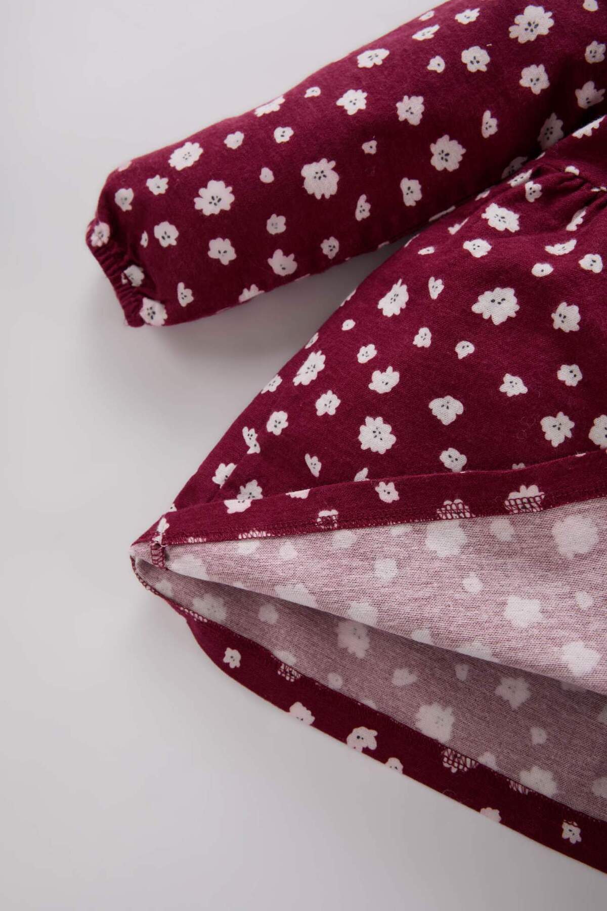 DeFacto-Langärmliges Flanellkleid für Babys mit Blumenmuster D7428A524WN 4