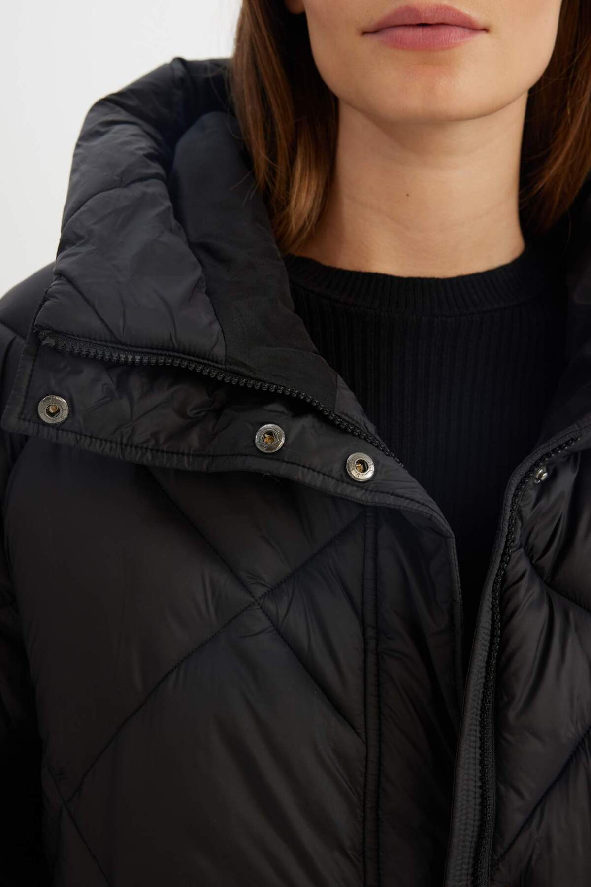 DeFacto-Parka Quilted – wasserabweisender langer Mantel mit Reißverschluss und Taschen A1151AX24WN 4