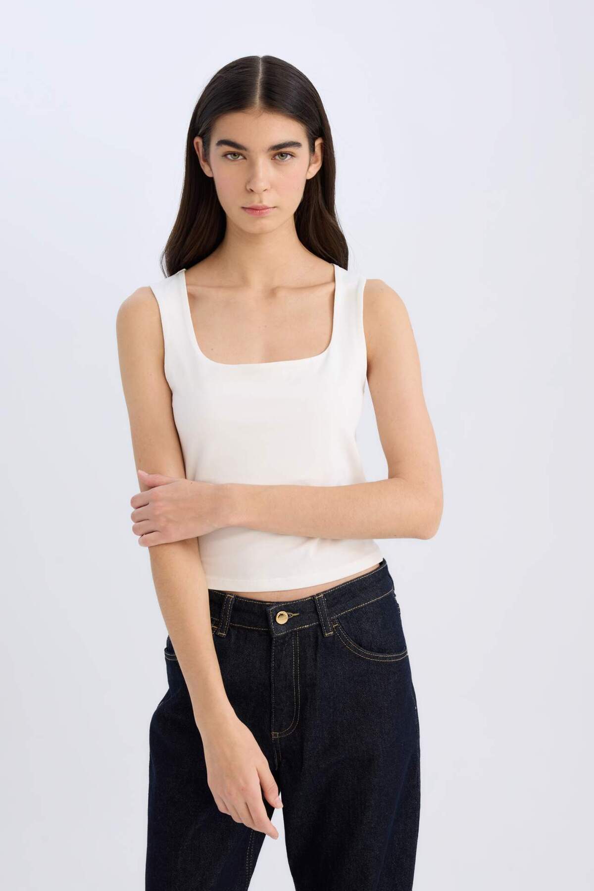 DeFacto-Slim Fit Slim Fit Square Collar Basic Plain White Undershirt E4622Ax24Au 4