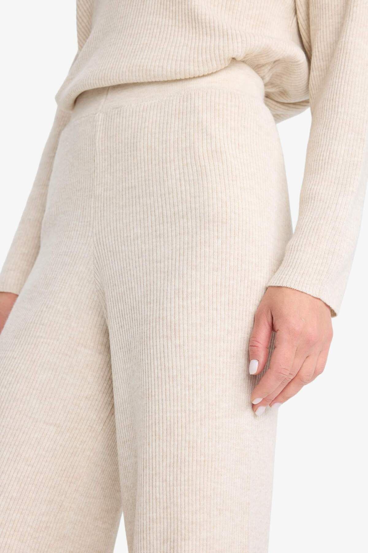 DeFacto-Pantaloni Tricot Regular Fit Basic Duz Talie Elastica Duz Paca D6912AX24WN 6