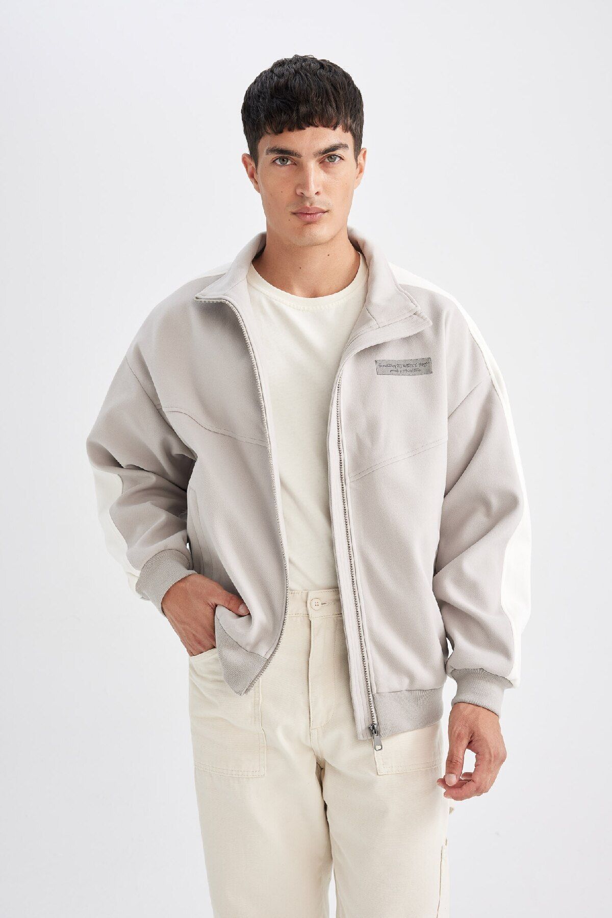 DeFacto-Schlanke Manteljacke mit normaler Passform, Stehkragen, Reißverschlusstasche, saisonales Licht, C6214AX24AU 3