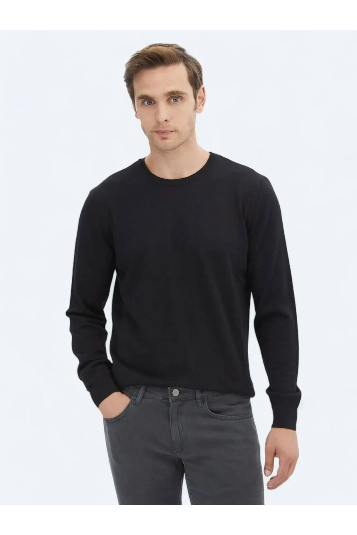 Kip-Black Crew Neck Plain Knit Wool Blended Sweater 1