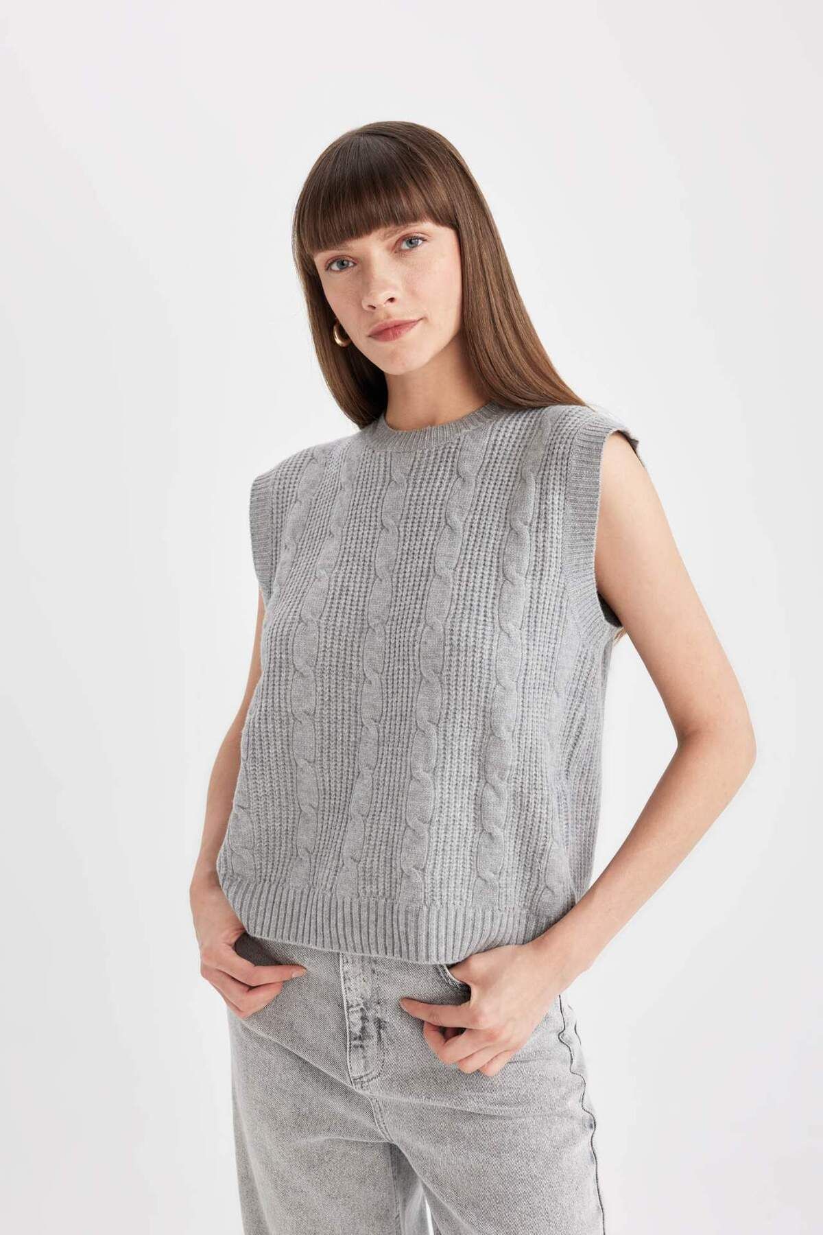 DeFacto-Strickpullover mit normaler Passform, Rundhalsausschnitt, Basic, glattes Haar, Strickmuster, C9041AX24WN 4