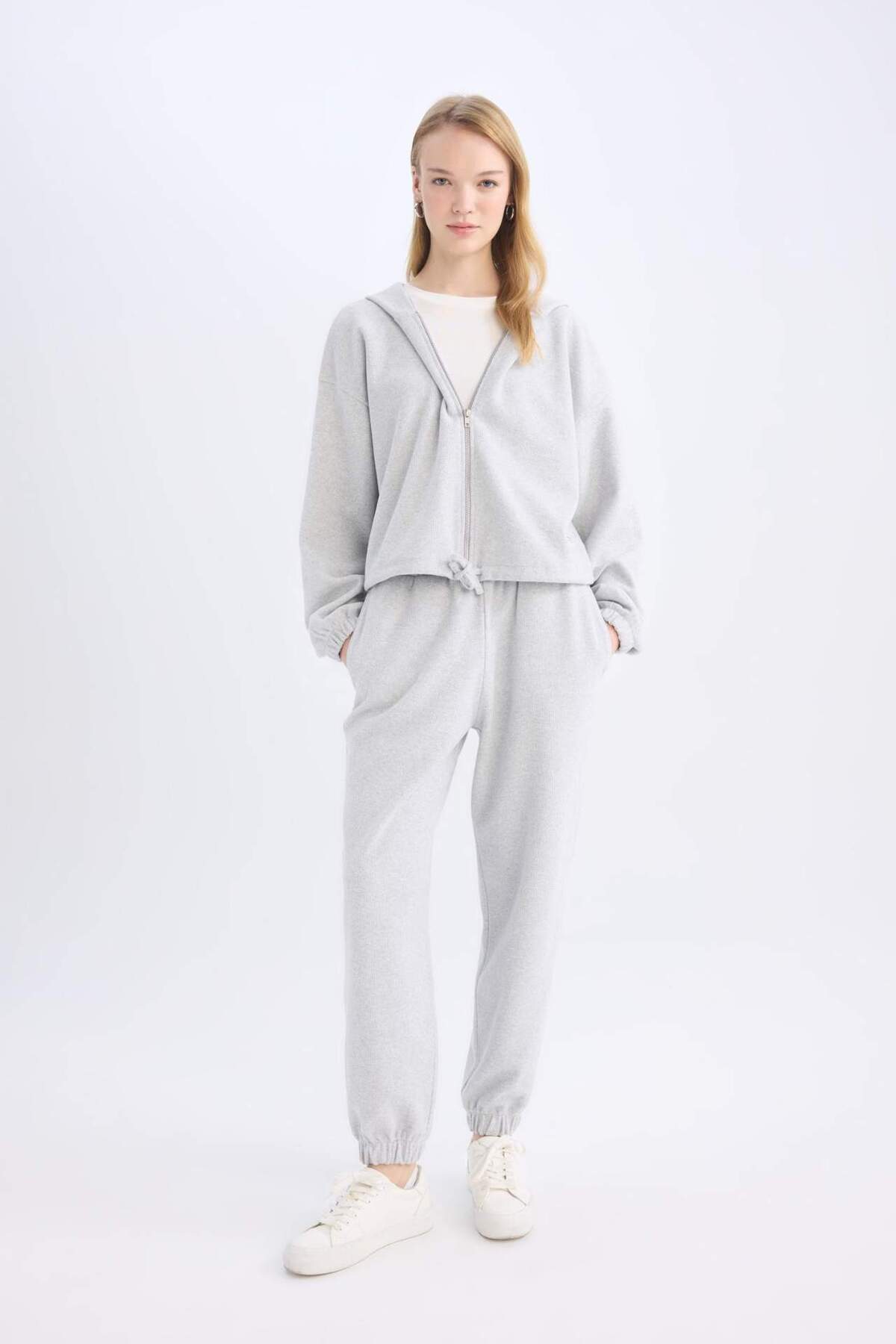 DeFacto-Coool Basic Plain Jogger Jogginghose mit elastischem Bund E1478AX24WN 1