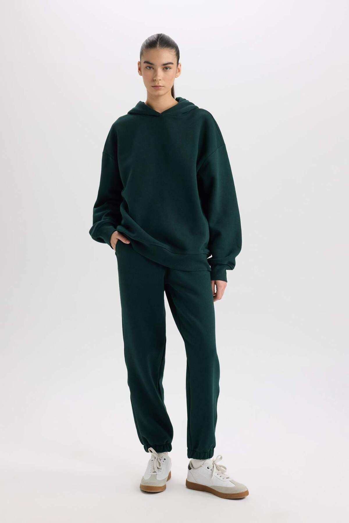 DeFacto-Dicke Jogginghose in Standardgröße, Basic-Jogginghose mit gerader Taille und elastischen Taschen, D9934ax24wn 4
