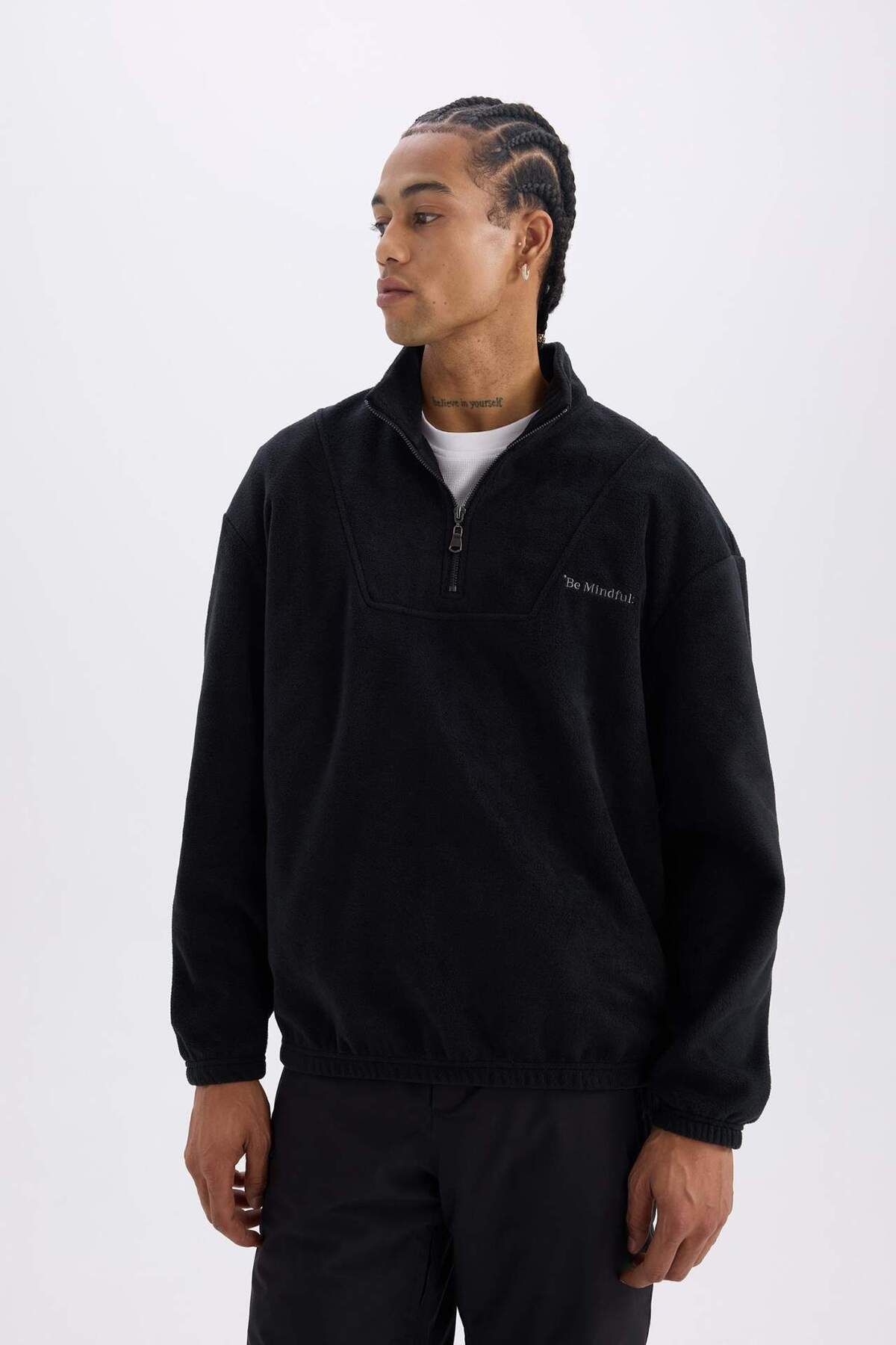 DeFacto-Comfort Regular Fit Comfortable Fit Zippered Stand Collar Printed Fleece Sweatshirt 3113195 3