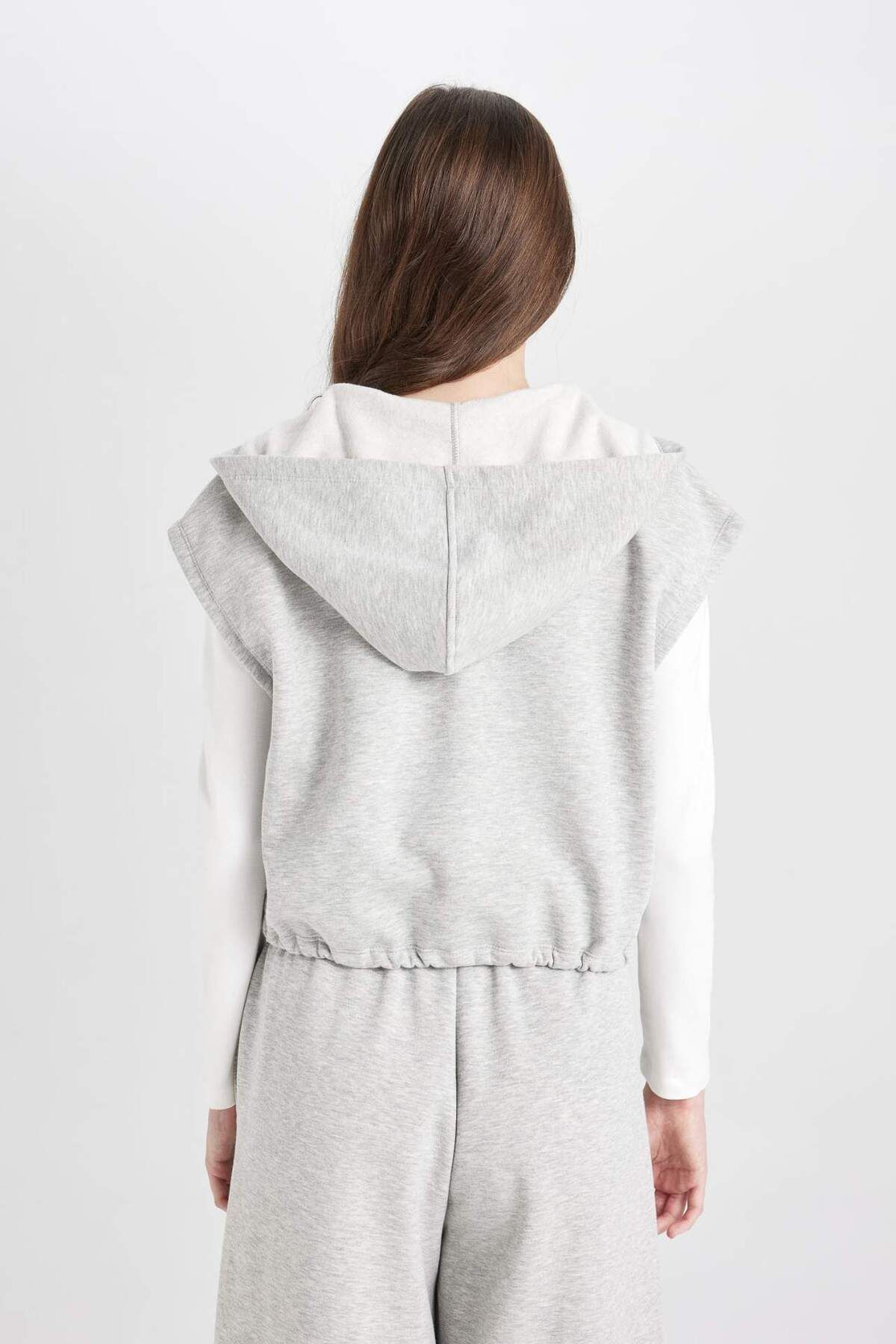 DeFacto-Coool Basic Sweatshirt - Solid Kangaroo Pocket, Sleeveless Zip-Up, Loose Fit D6887Ax24Wn 6