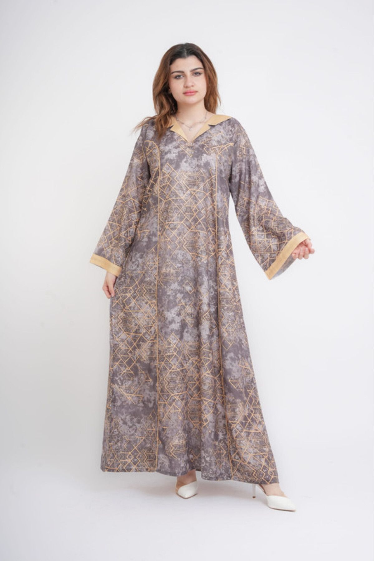 IKKXA-Elegant Patterns Collared Jalabiya 1
