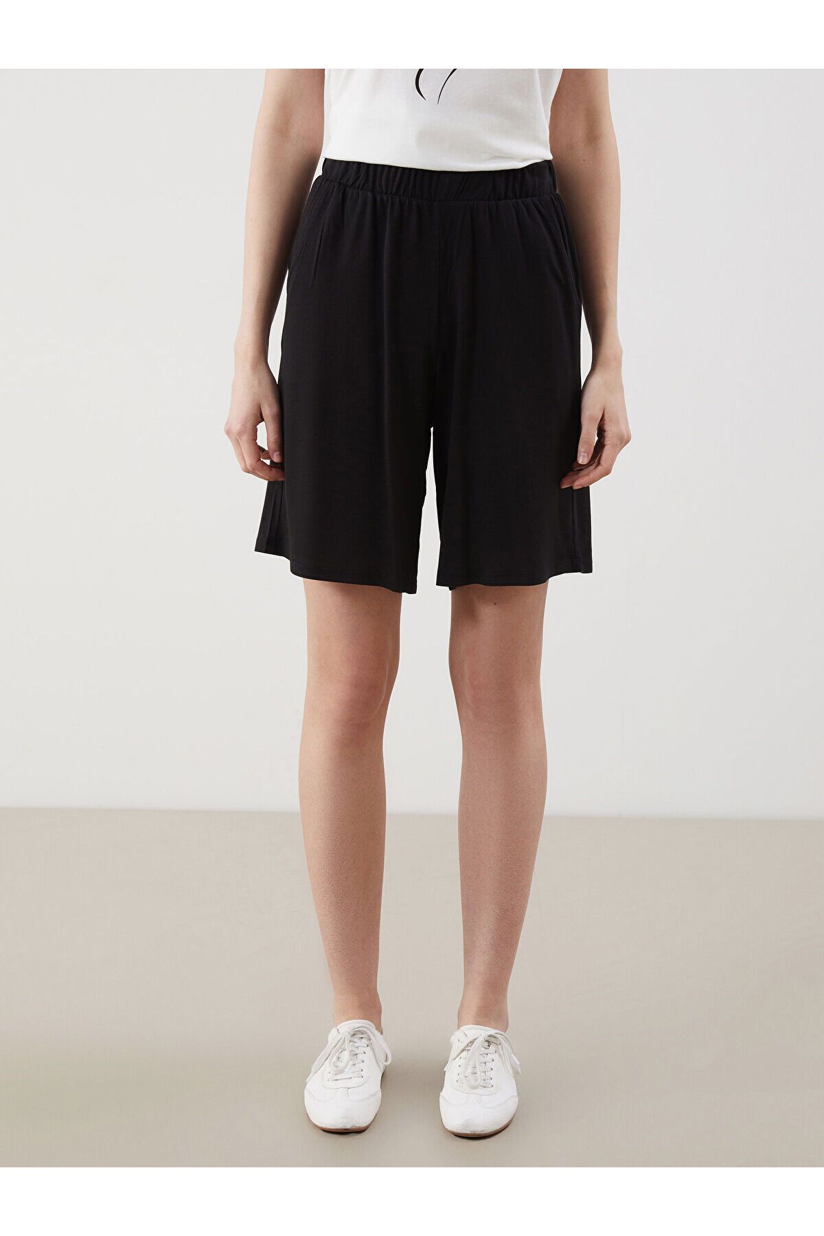 LC Waikiki-Women's Shorts with Elastic Waist 4
