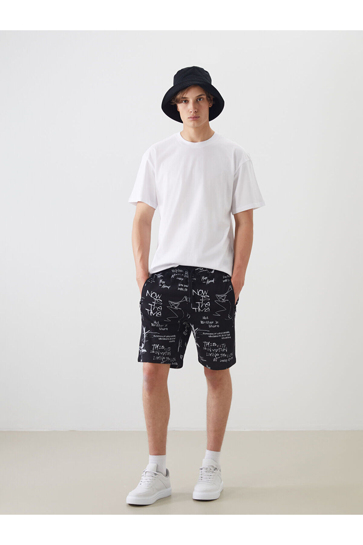 LC Waikiki-Ανδρικό σορτς New Season Standard Fit - S5EH70Z8 4