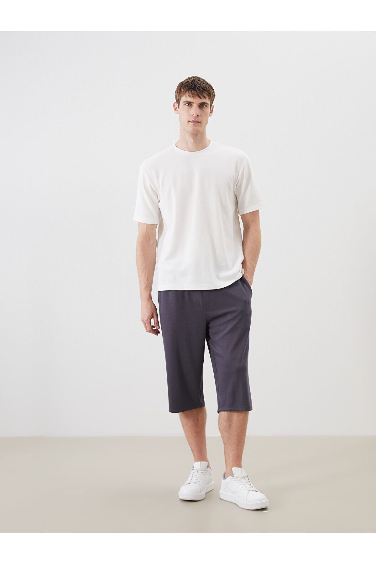 LC Waikiki-Ανδρικό σορτς Standard Fit 1