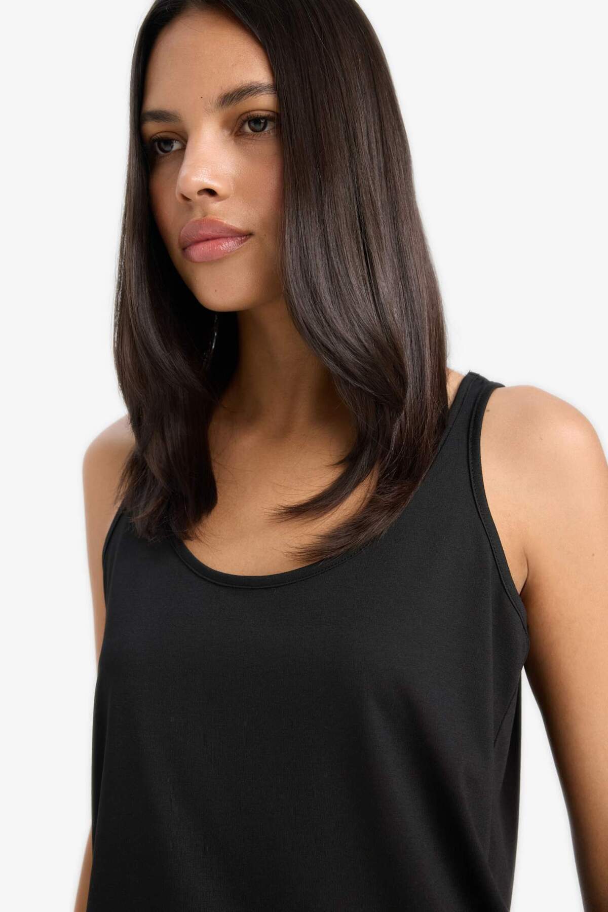 DeFacto-Regular Fit Basic Plain Round Neck Basic Plain Undershirt F3618Ax25Sm 5