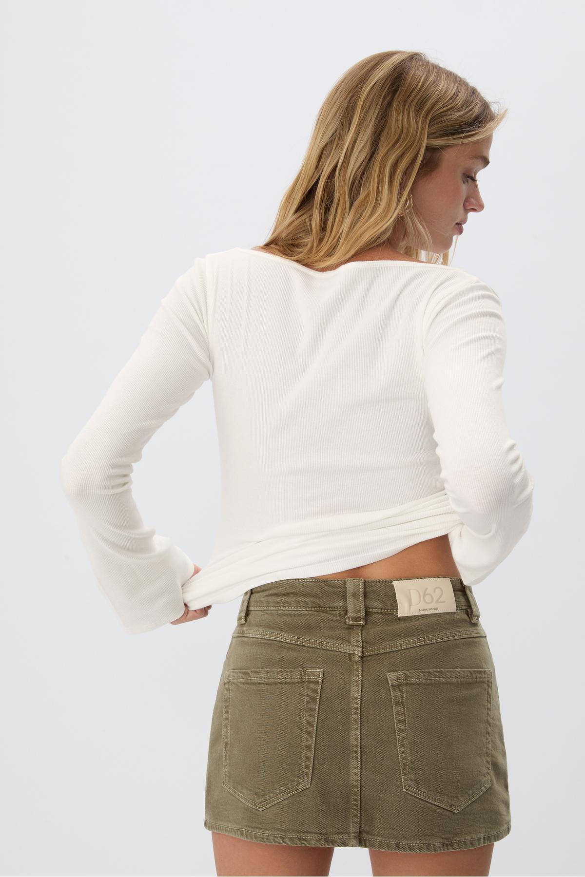 Stradivarius Çan kollu basic tişört görsel 4