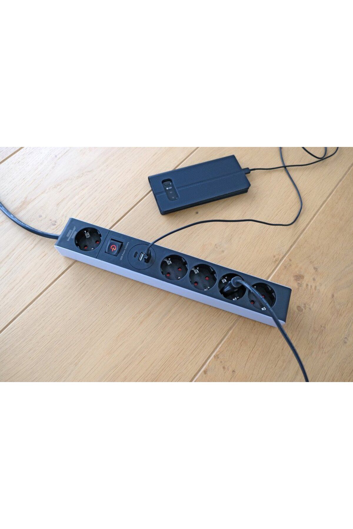 Brennenstuhl-Prelungitor Premium-line 5 prize, 2 USB, 1 USB-C, 2.4A, 1,5m Buton On Off, Incarca 2