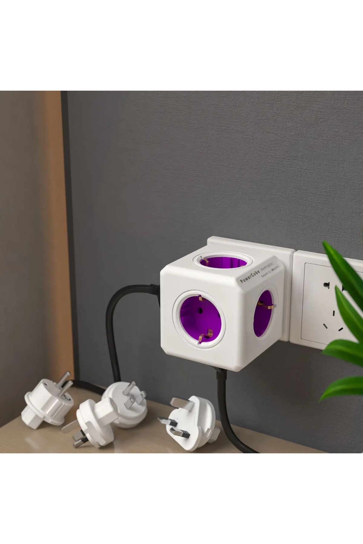 Allocacoc-Prelungitor cubic, Powercube de la Allocacoc, 2xUSB, 4 prize, cablu IEC de 1m, alb/violet 2