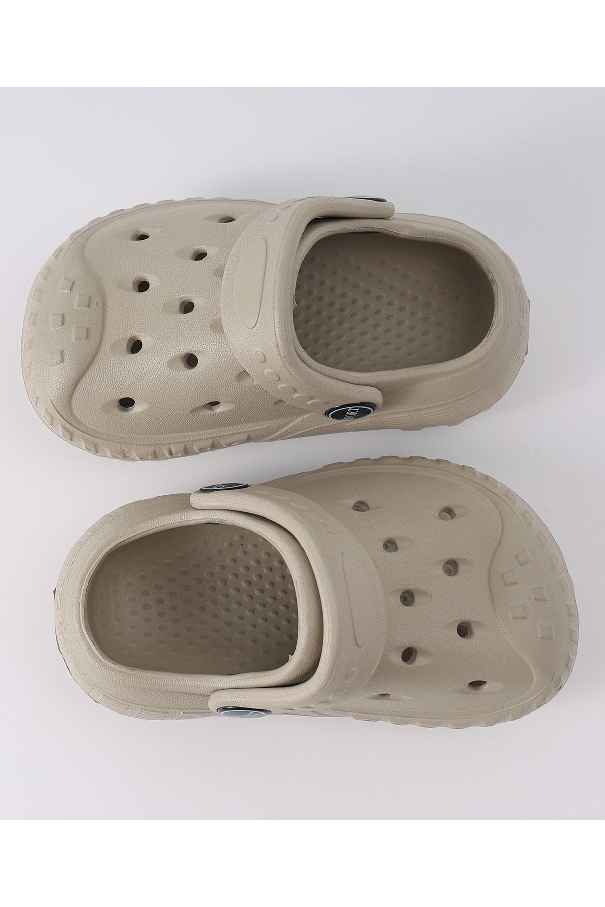 SAPS-Solid Clogs with Backstraps - Grey 5