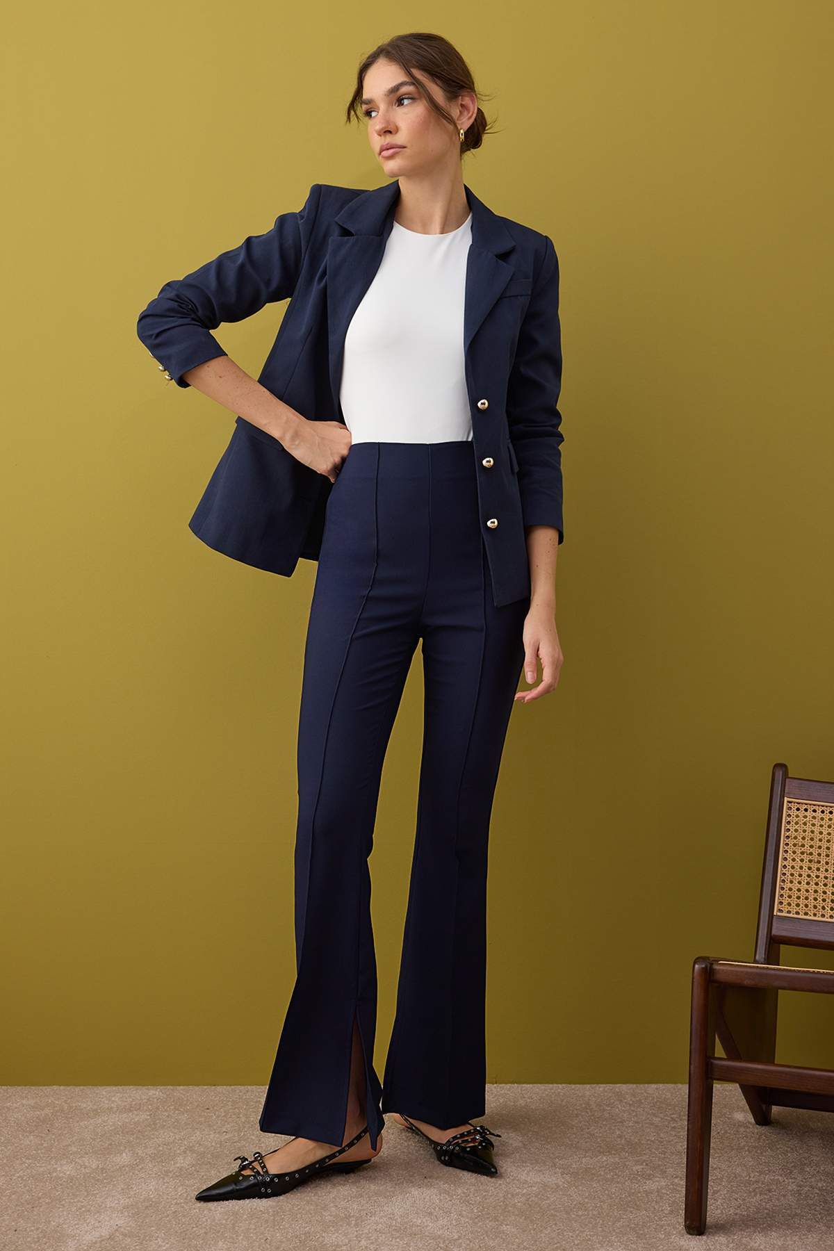 Trendyolmilla  Lacivert Flare Kalıp Nervürlü Bootcut Pantolon TWOAW26PL00043 - Görsel 2