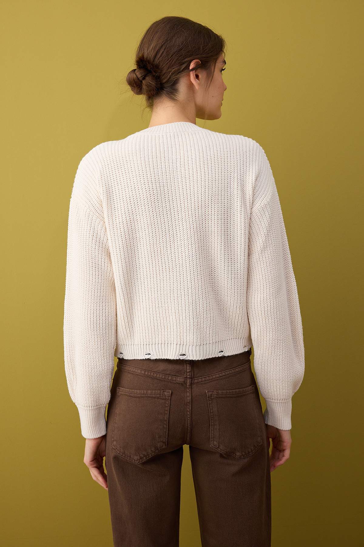 Trendyolmilla  Taş Bisiklet Yaka Selanik Triko Hırka TWOAW26HI00123 - Görsel 4