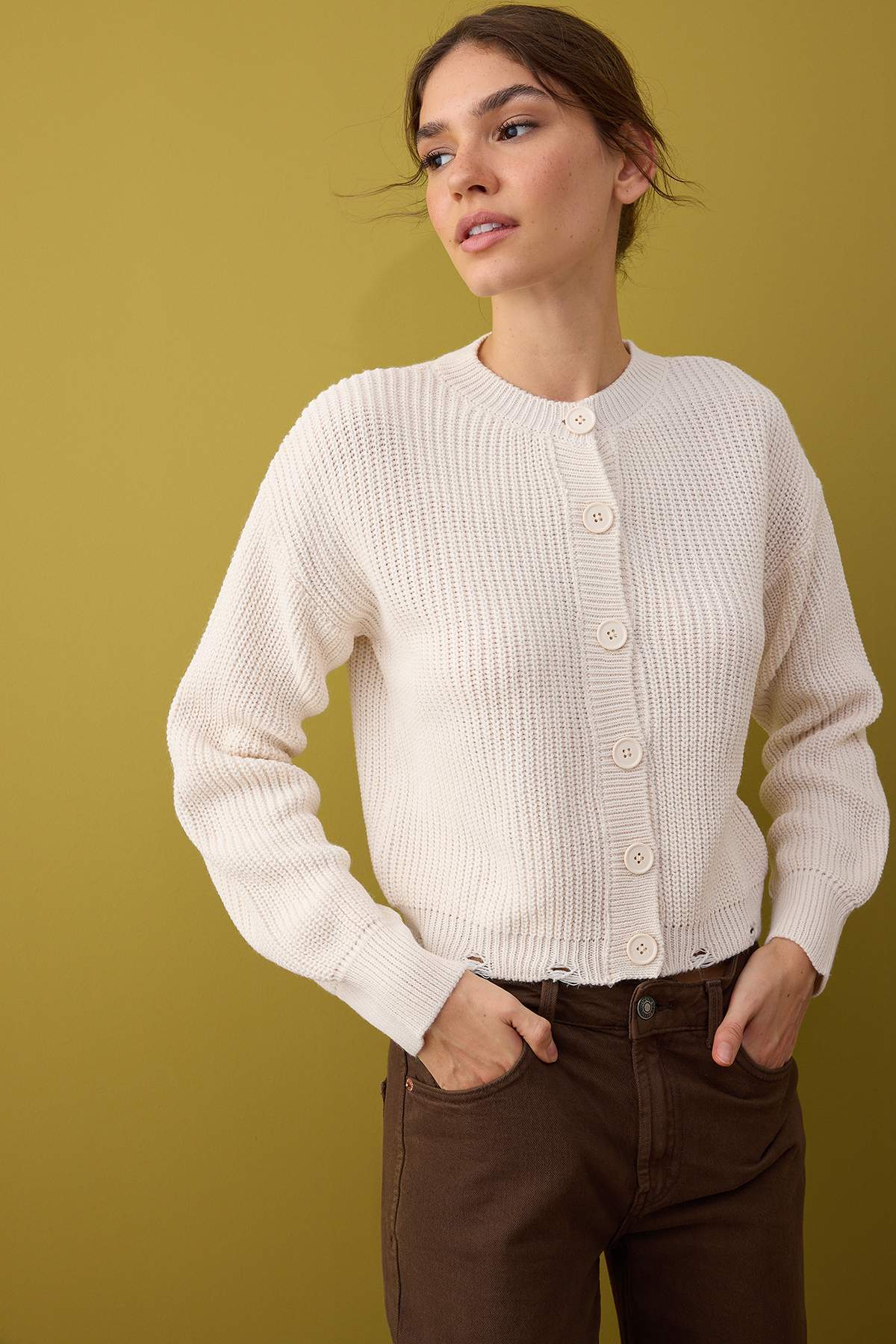 Trendyolmilla  Taş Bisiklet Yaka Selanik Triko Hırka TWOAW26HI00123 - Görsel 2