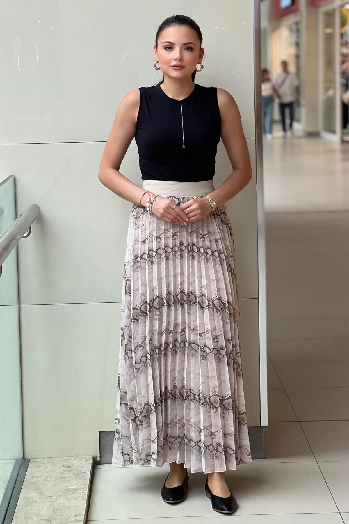 sentez giyim-Synthesis Patterned Pleated Skirt 1