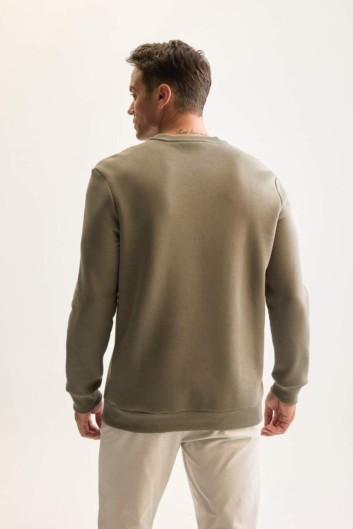 DeFacto-3nitá bavlněná mikina Regular Fit Crew Neck Thick s vnitřním fleecem D7876AXNS 5
