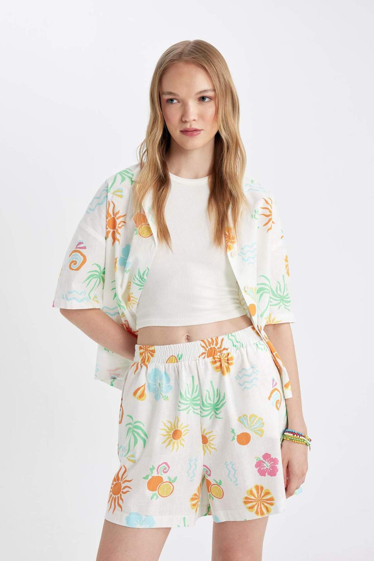 DeFacto-Flamed Cotton Shorts - Cool Patterned, Regular Waist D4853AX24HS 5