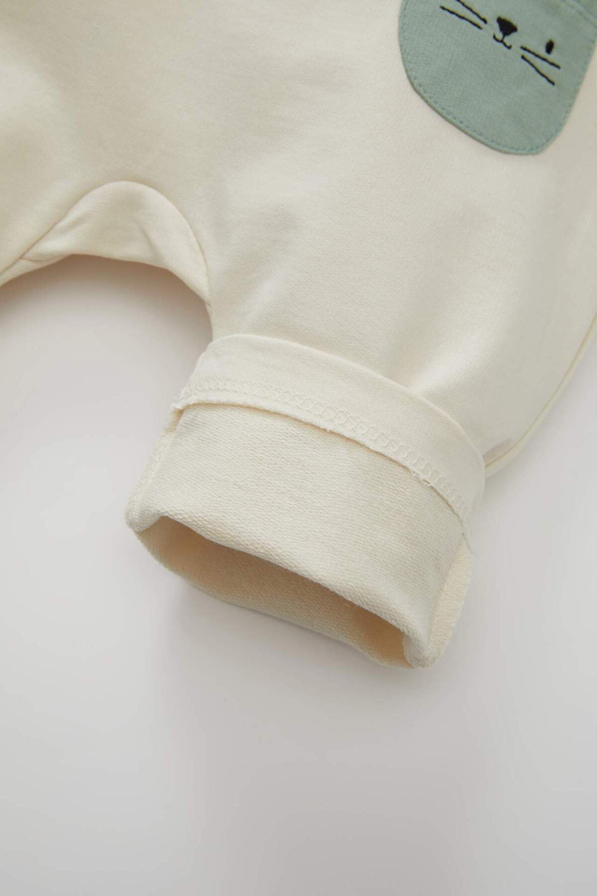 Defacto Kız Bebek 2li Takım Bisiklet Yaka Baskılı Uzun Kollu Tişört Ayarlanabilir Salopet D2702A524AU fotoğrafı 5 (önizleme)